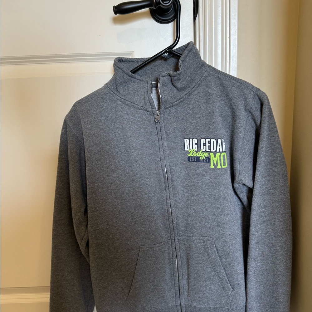 J. America | Women’s hoodie | Big Cedar Lodge | Size M